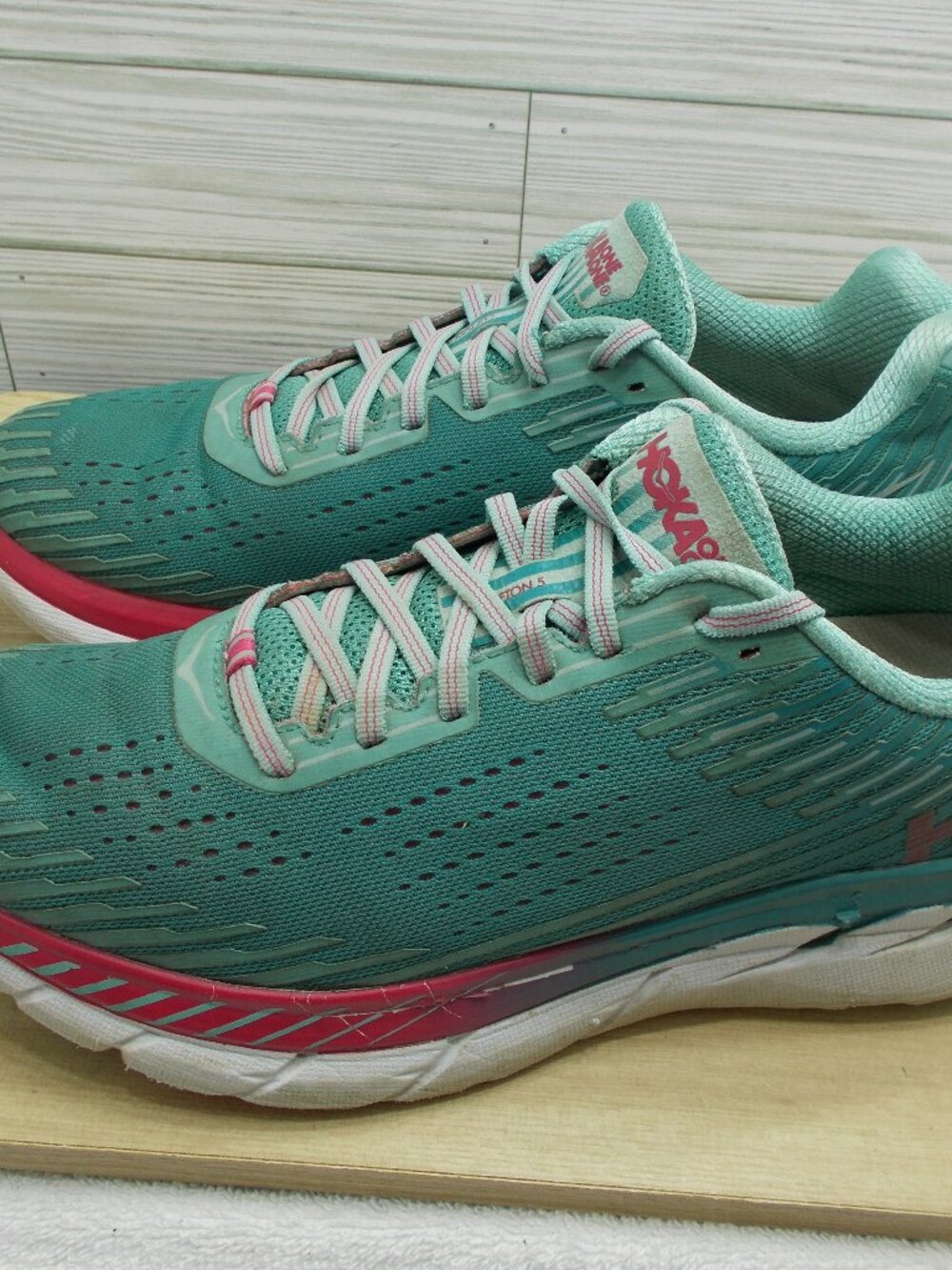 Hoka One One Womens Clifton 5 1093756 GSCN Running Shoes Size 11